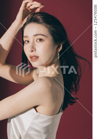 Cool lighting beauty image 125476086