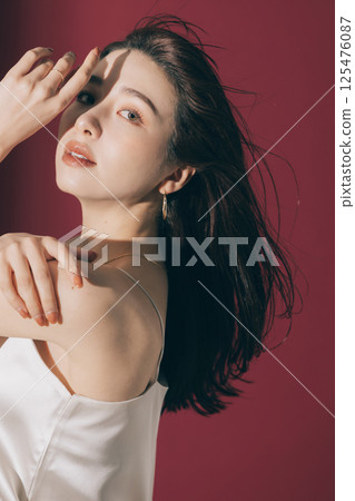 酷炫燈光美人圖 125476087