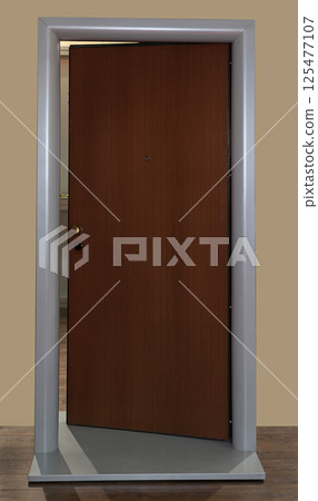 Open door inside 125477107