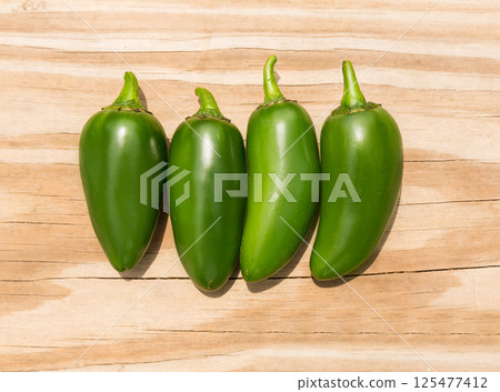 Chile Jalapeno hot chili pepper 125477412
