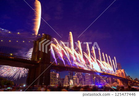 July 4th 2014 fireworks Brooklyn bridge Manhattan 125477446