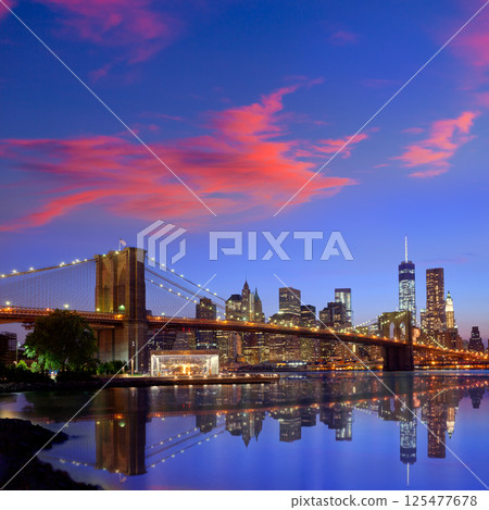 Brooklyn Bridge sunset New York Manhattan 125477678