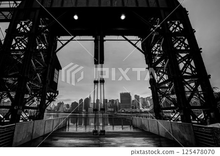 Manhattan New York cloudy skyline East River Manhattan New York cloudy skyline East River 125478070