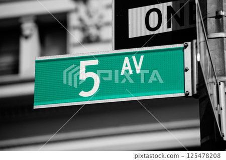 Fift avenue sign 5 th Av New York Mahnattan Fift avenue sign 5 th Av New York Mahnattan 125478208
