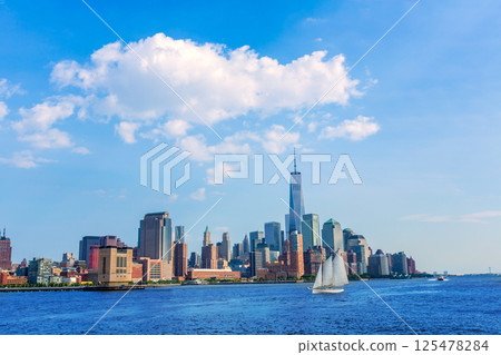 Manhattan skyline New York sunshine US Manhattan skyline New York sunshine US 125478284