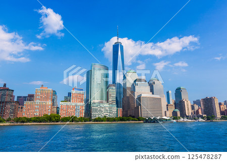 Manhattan skyline New York sunshine US Manhattan skyline New York sunshine US 125478287