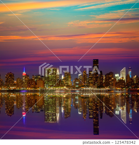 Manhattan New York sunset skyline from East 125478342