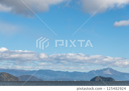 [Chikubushima Island as seen from Oku-Biwako] 125482924