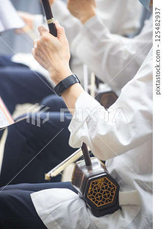 指尖旋律,二胡演奏專題視頻 指尖旋律,二胡演奏專題視頻 125482937