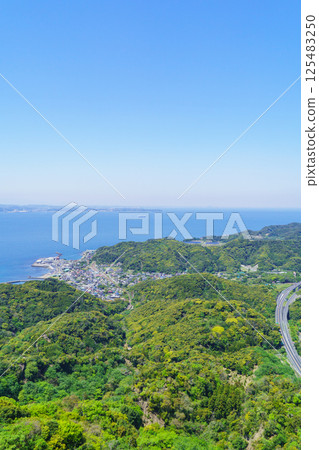 [Futtsu City, Chiba Prefecture] The view of Hamakanaya Station from Mount Nokogiri 125483250