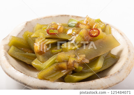 Mountain jellyfish with Chinese dressing Mountain jellyfish with Chinese dressing 125484071