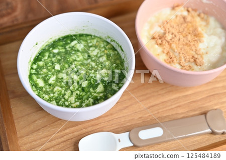 Baby Food  125484189
