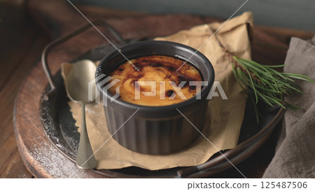 Bowls with Creme brulee 125487506