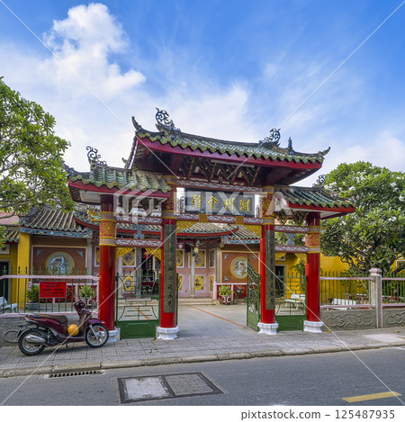 Gate of Trieu Chau Assembly Hall, Hoi An, Vietnam Gate of Trieu Chau Assembly Hall, Hoi An, Vietnam 125487935