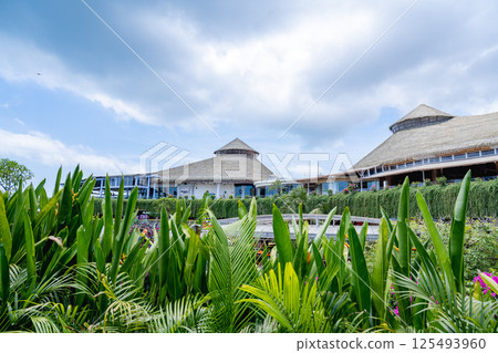 Inni Kuri Island, October 25, 2024: Kaitan Walkway Shopping Center 125493960