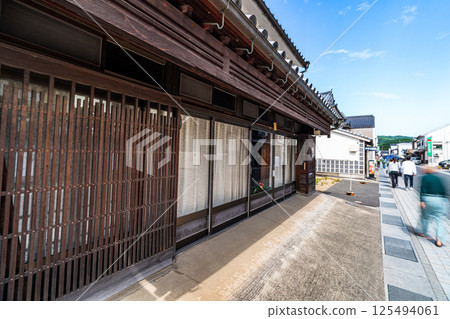 【國家重要傳統建造物群保護區】屋懸宿：初夏的驛站小鎮風景 岡山縣小田郡屋懸町9號 125494061