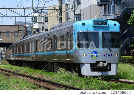 京王 1000 系列 1751F，帶有神馬頭標誌，井之頭線 125496663