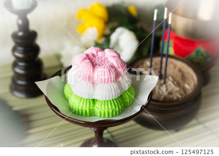 Spirit shelf Bon confectionery Japanese confectionery Rakugan Obon lotus flower offering confectionery Spirit shelf Bon confectionery Japanese confectionery Rakugan Obon lotus flower offering confectionery 125497125