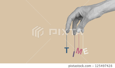 Time management concept with hand and string. Person controlling tasks, schedule, deadline, 125497428
