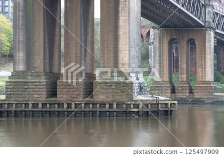 Foundation pillars abutment and Steel truss construction of The King Edward VII Bridge. 125497909