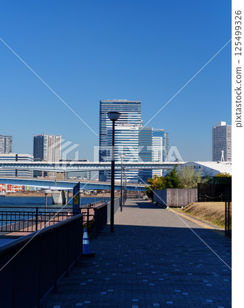 Tokyo Bay Area: Harumi Canal and Toyosu Streets Tokyo Bay Area: Harumi Canal and Toyosu Streets 125499326