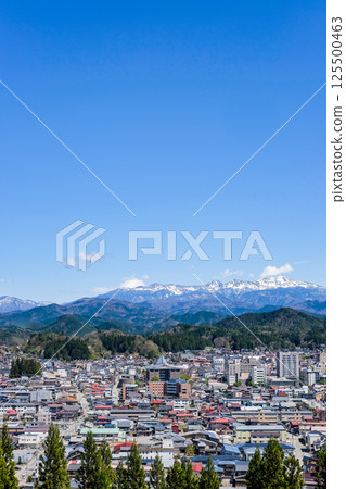 Takayama city and mountain scenery in Gifu prefecture 125500463