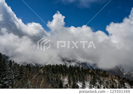 岐阜縣高山市的穗高山脈 125501389