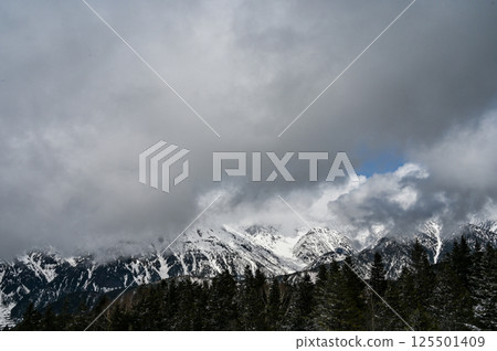 The Hotaka mountain range in Takayama, Gifu Prefecture 125501409