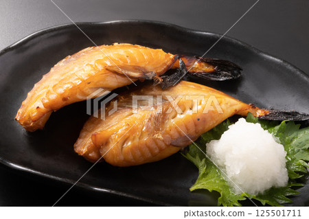 河豚，味醂風乾，烤製 125501711