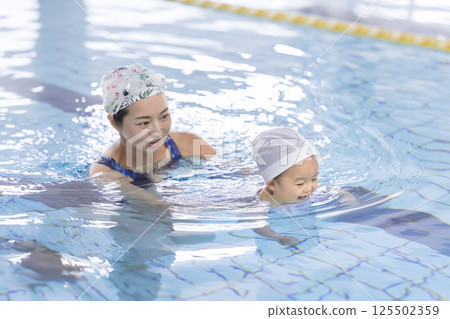 Baby Swimming 125502359