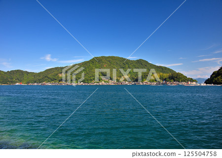 關西、近畿、丹後半島、伊根船屋、平靜的伊根灣、龜島、青島、京都府伊根町 (2) 關西、近畿、丹後半島、伊根船屋、平靜的伊根灣、龜島、青島、京都府伊根町 (2) 125504758