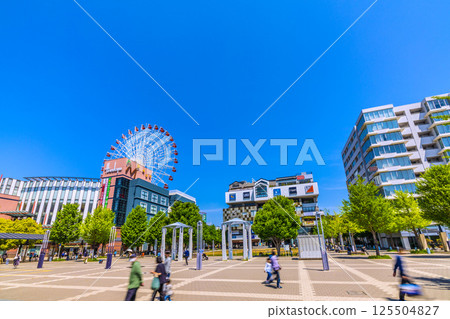 Yokohama cityscape in Japan, overlooking Center Kita Station, Tsuzuki Hankyu Ferris wheel, etc. 125504827