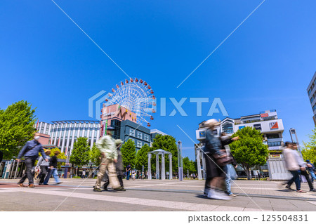Yokohama cityscape in Japan, overlooking Center Kita Station, Tsuzuki Hankyu Ferris wheel, etc. 125504831