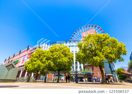 Yokohama cityscape in Japan, overlooking Center Kita Station, Tsuzuki Hankyu Ferris wheel, etc. 125506537