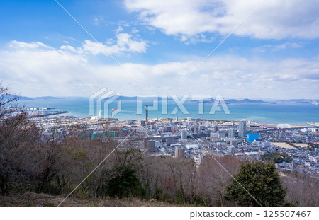 從青山山頂瞭望台眺望宇多津町 從青山山頂瞭望台眺望宇多津町 125507467