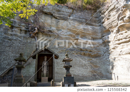 Kamakura Hinkamji Temple 125508342