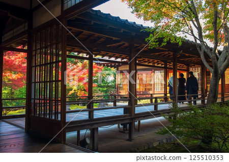 Japanese people at Kenninji temple with autumn colors, Kyoto 125510353