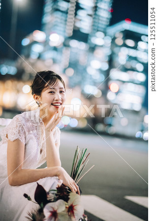 東京車站前寫真，女模特兒 125511054