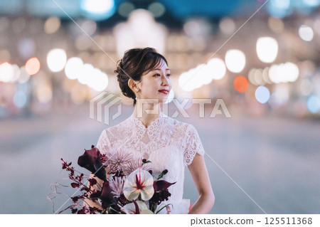 東京車站正面照片,女性 東京車站正面照片,女性 125511368