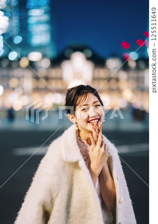 Tokyo Station front photoshoot, female model Tokyo Station front photoshoot, female model 125511649