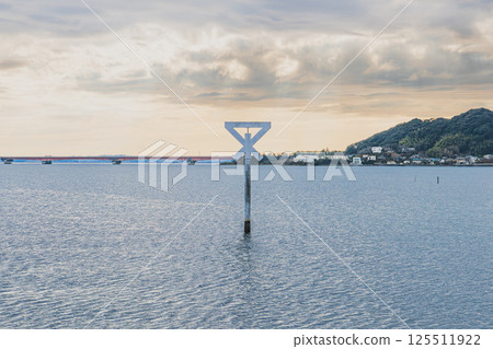 "Hosoe Return Sail" from the Eight Views of Totomi in Hamamatsu City (Shizuoka Prefecture) 125511922