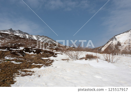 Mount Nasu, Tochigi Prefecture: Snow-covered hiking trail in April Mount Nasu, Tochigi Prefecture: Snow-covered hiking trail in April 125517917