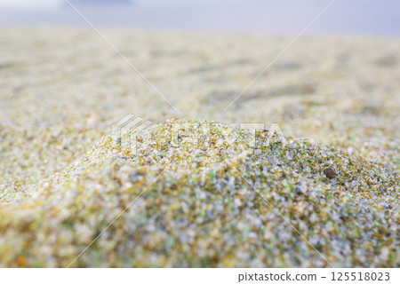 彩色玻璃沙灘 125518023