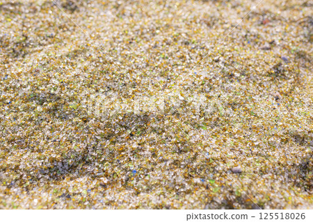 彩色玻璃沙灘 125518026