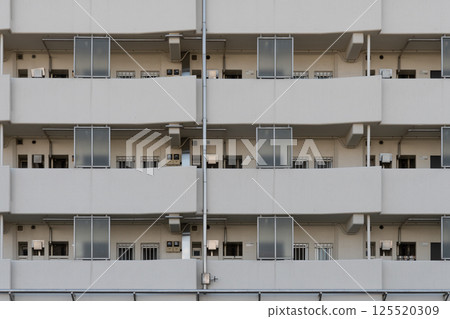 復古公寓走廊 復古公寓走廊 125520309