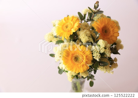Gerbera and statice Gerbera and statice 125522222