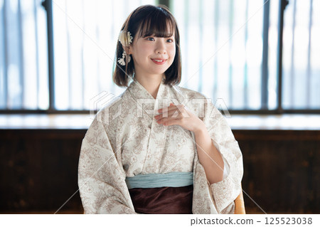 浴衣的小姐 125523038