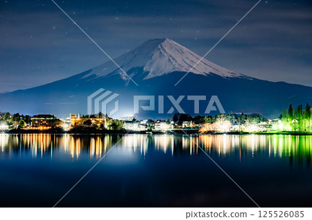 Mount Fuji, Lake Kawaguchi and night view from Shindo Pass, Yamanashi Prefecture 125526085