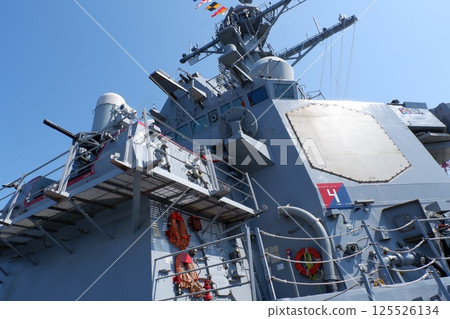 Bridge of the Arleigh Burke-class guided-missile destroyer USS Benfold 125526134