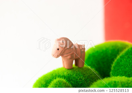 New Year's Material: Year of the Horse, Haniwa Horse and Greenery of the Ancient Tomb 125528513